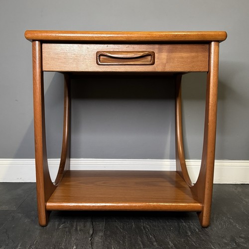 Plan astro teak side table - g,