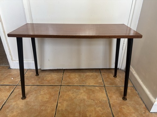 Mid century modern - mid, side