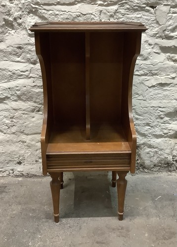 Vintage retro mid - century, side
