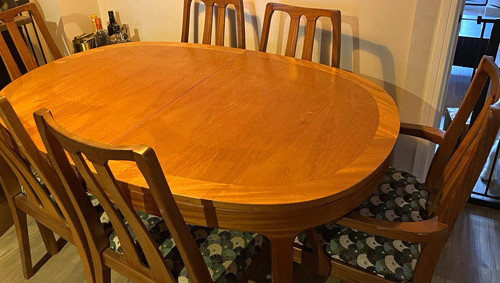 Oval extending mid - oval,