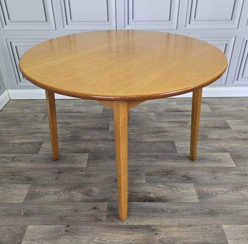 Vintage round dining table - round,